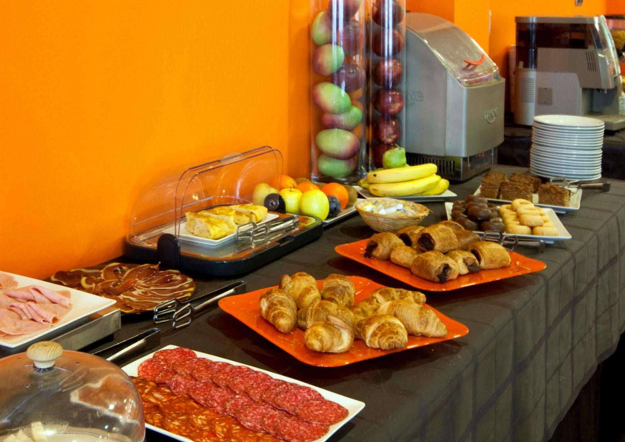 B&B Hotel Barcelona Rubi Luaran gambar